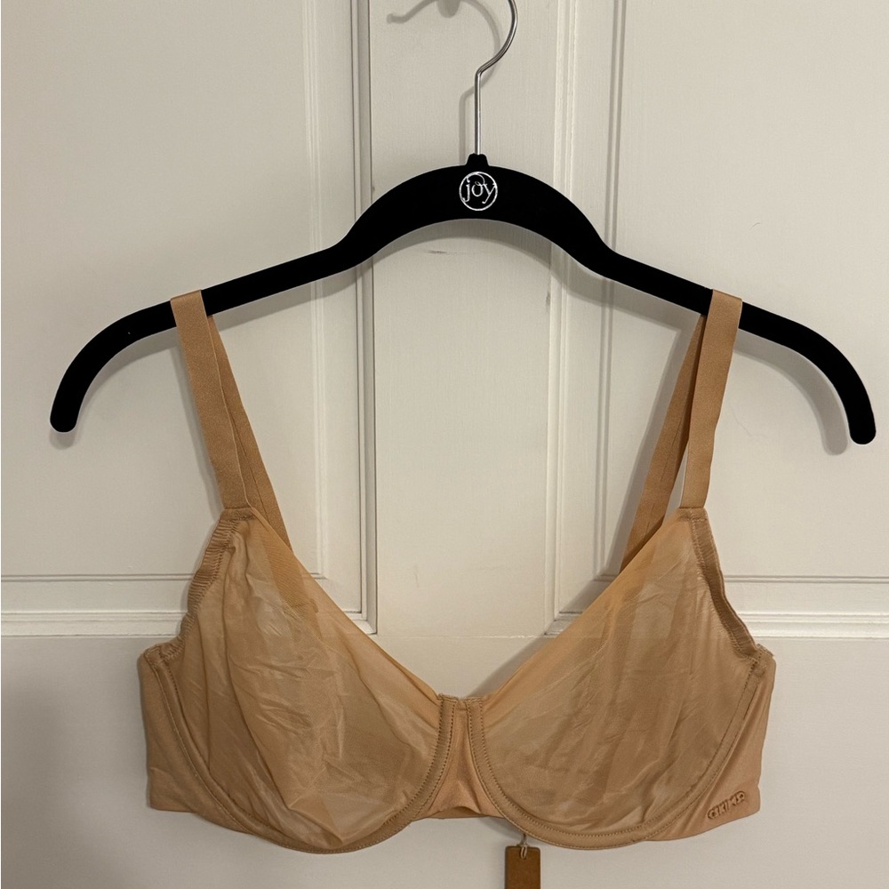 SKIMS Tan Full-Coverage Bra with Adjustable Straps